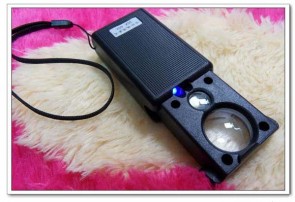 Mini Lupe - 30x und 60x Vergrösserung mit LED und UV-Licht